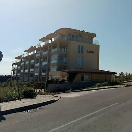 лана 2 * بايالا