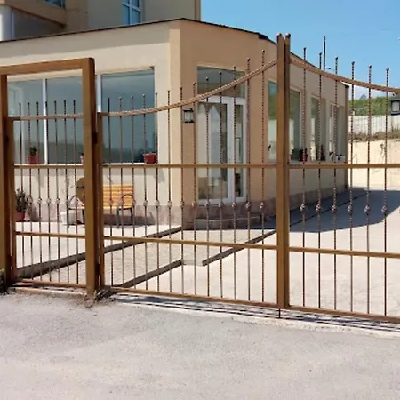 лана 2 * Byala (Varna)